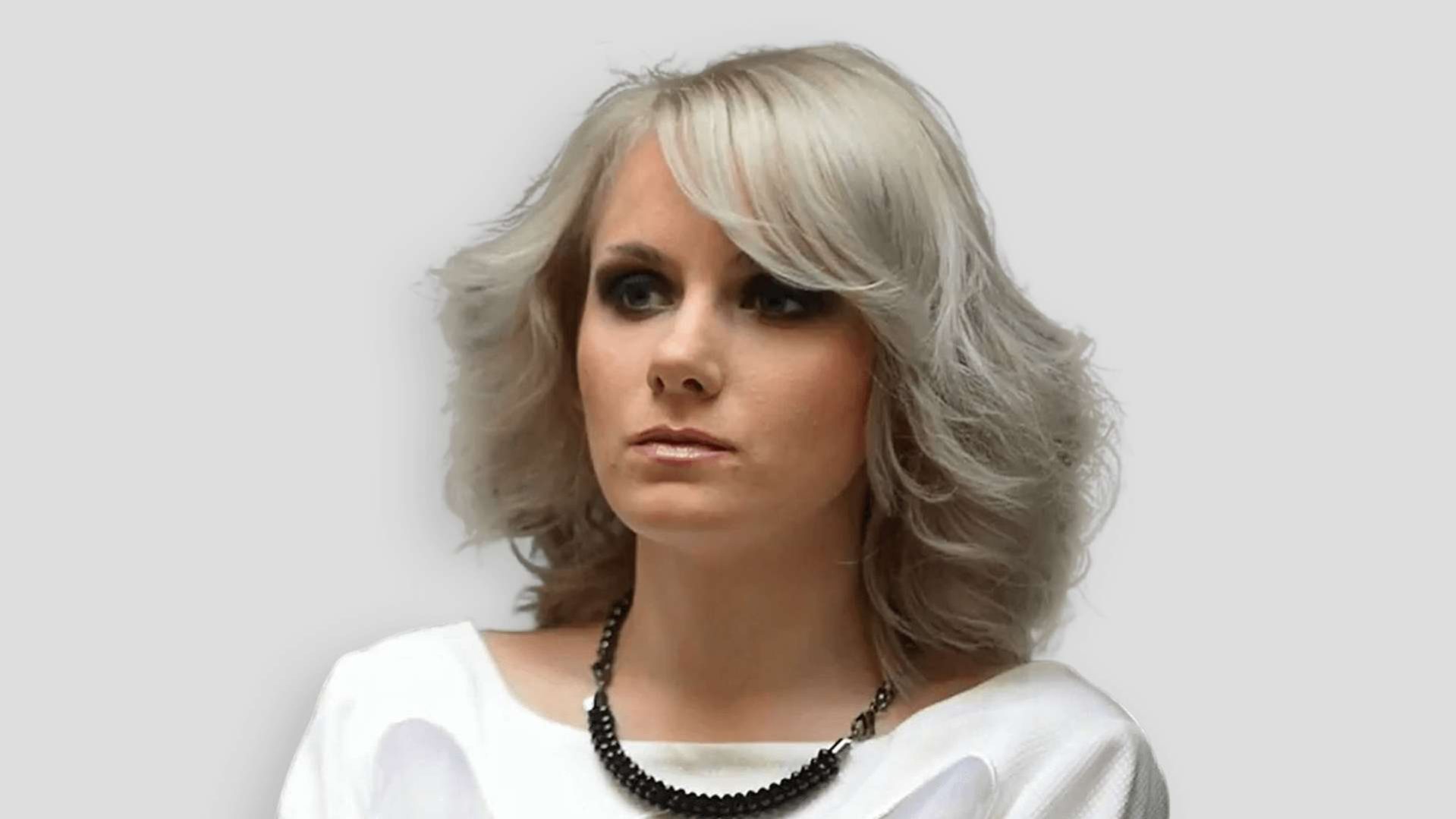 How-to-Apply-Ash-Hair-Color-with-GKhairs-New-Juvexin-Cream-Color